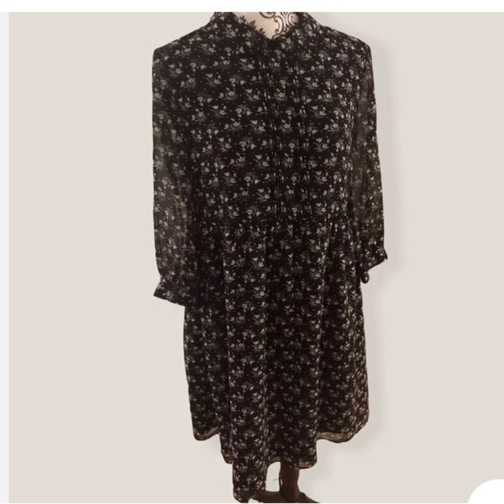 Uniqlo Baby Doll 3/4 Sleeve Dress Black Ditsy Floral Peter Pan Collar Size M